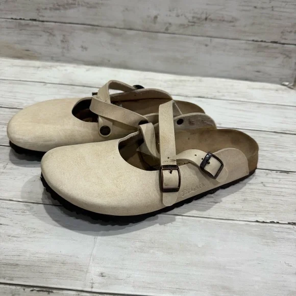 Birki's by Birkenstock Dorian Leather Buckle Clogs L8 - Picture 3 of 10